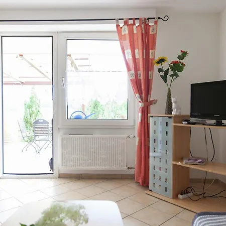 With Garden In Reil, Cleaning Included