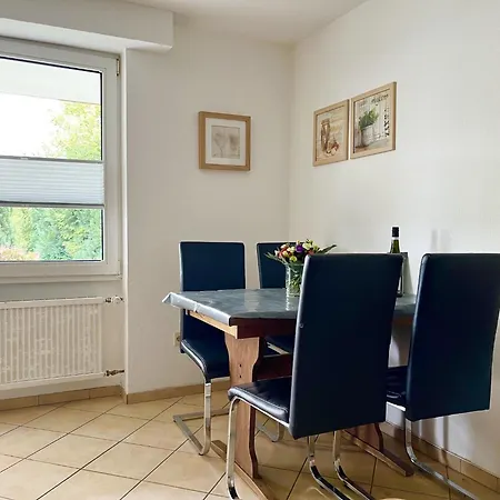 With Garden In Reil, Cleaning Included Apartment *