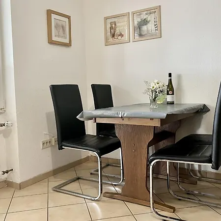 Malerisches In Reil, Cleaning Included * Reil