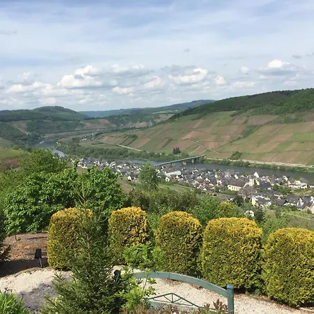 Malerisches In Reil, Cleaning Included Apartment